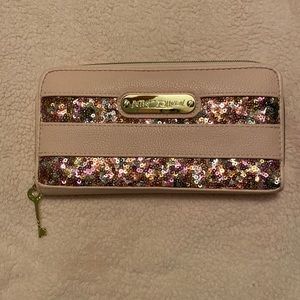 EUC Betsy Johnson Wallet